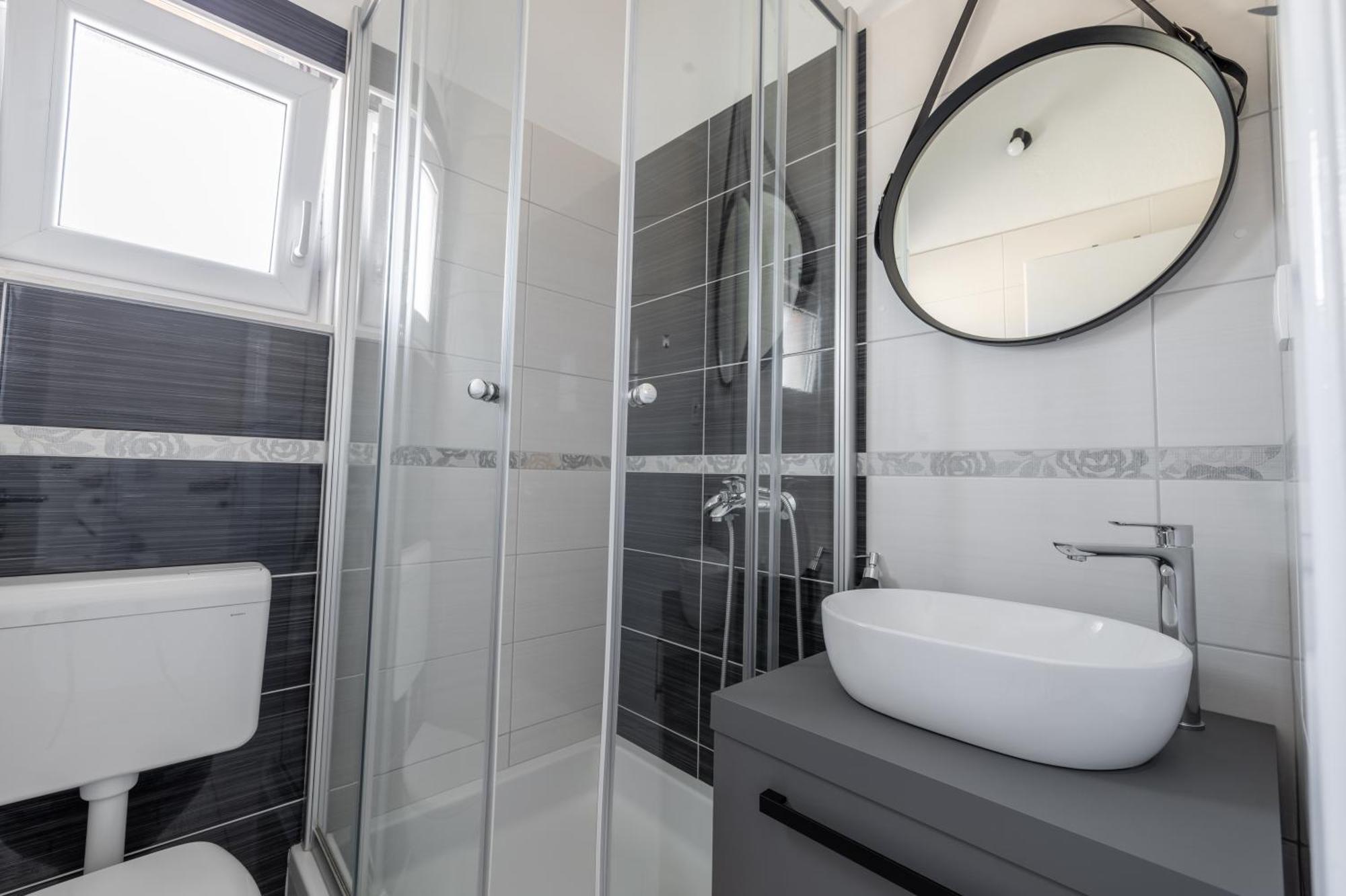 Apartments Rasic Макарска Екстериор снимка