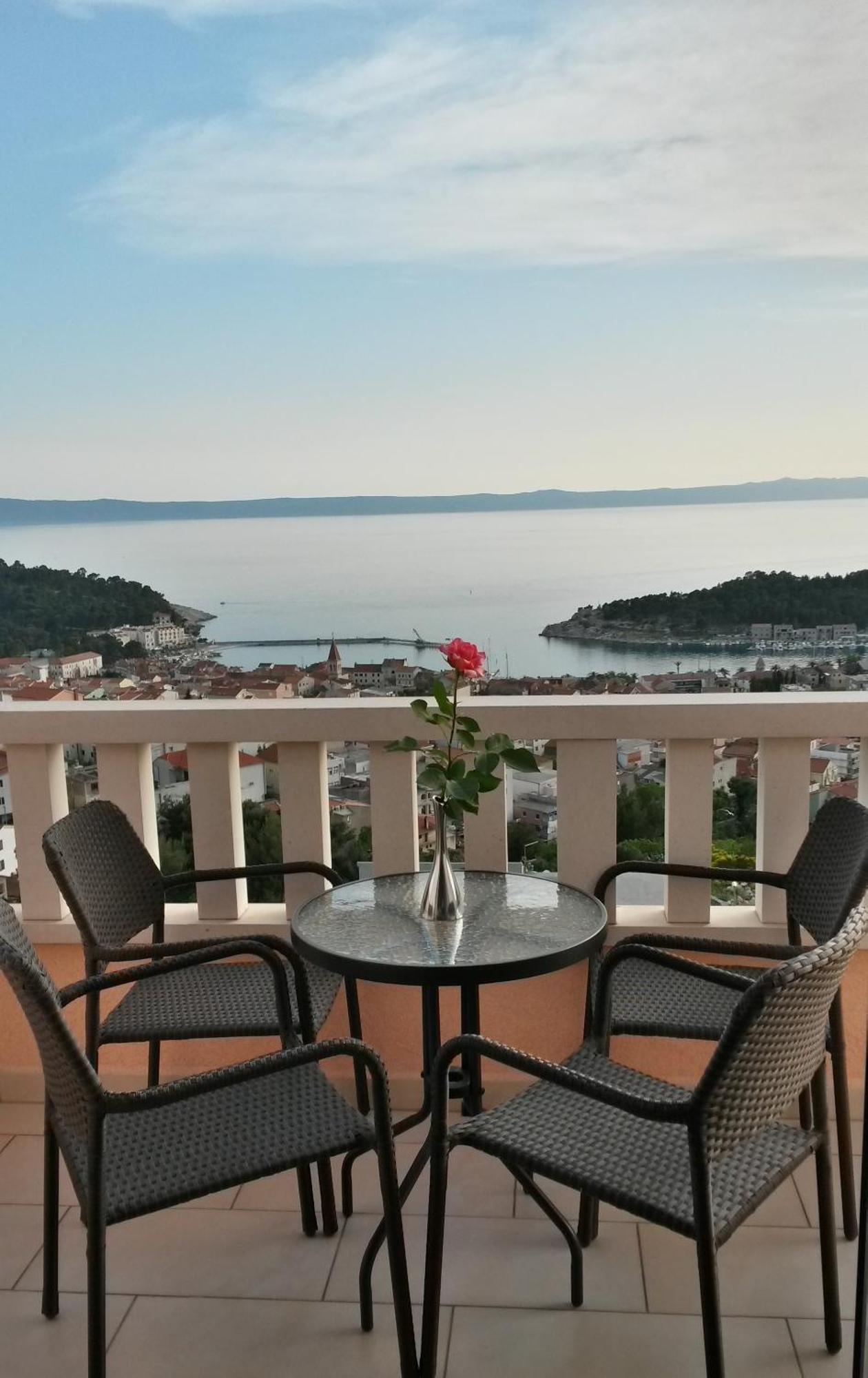 Apartments Rasic Макарска Екстериор снимка