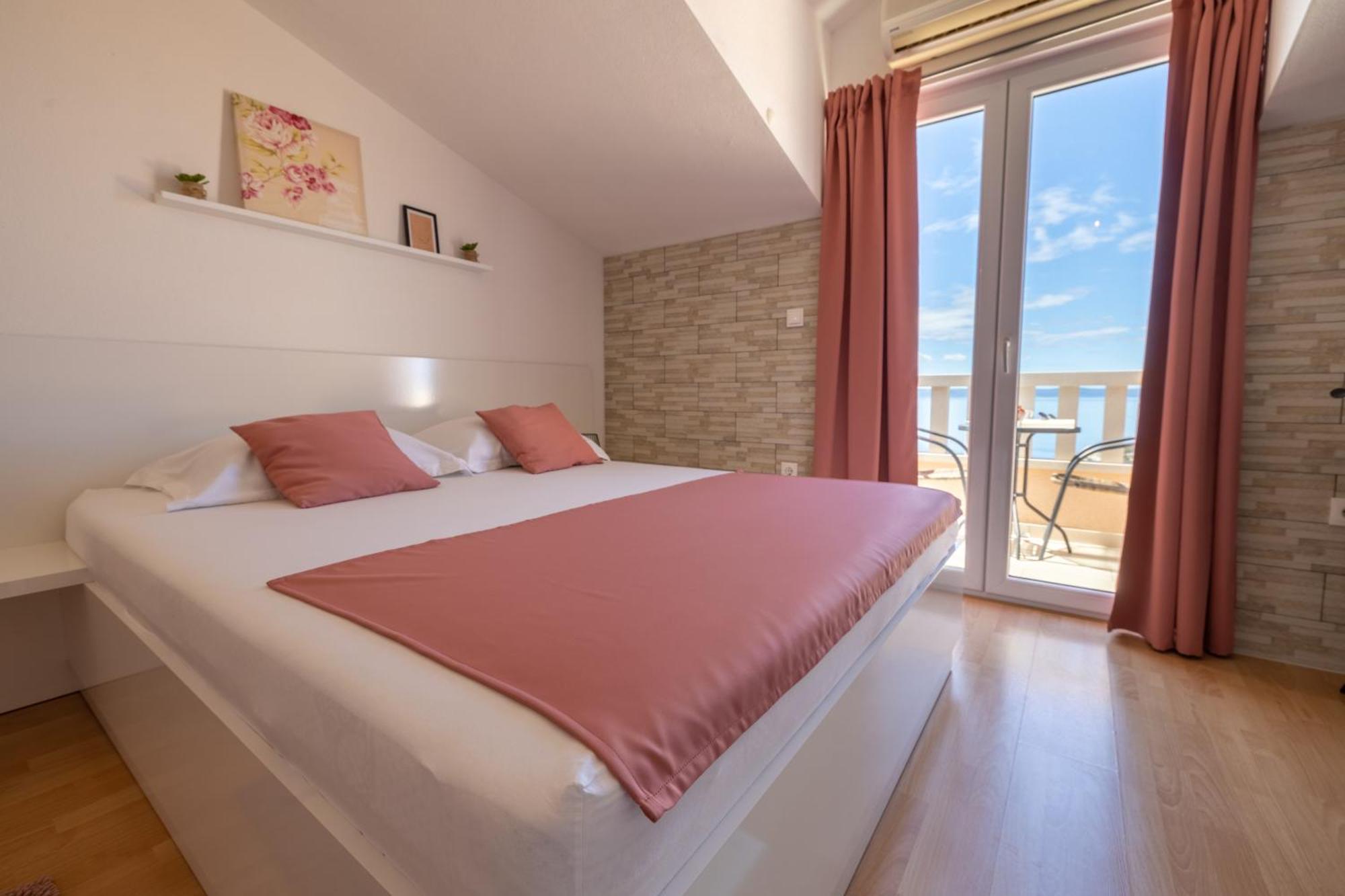 Apartments Rasic Макарска Екстериор снимка