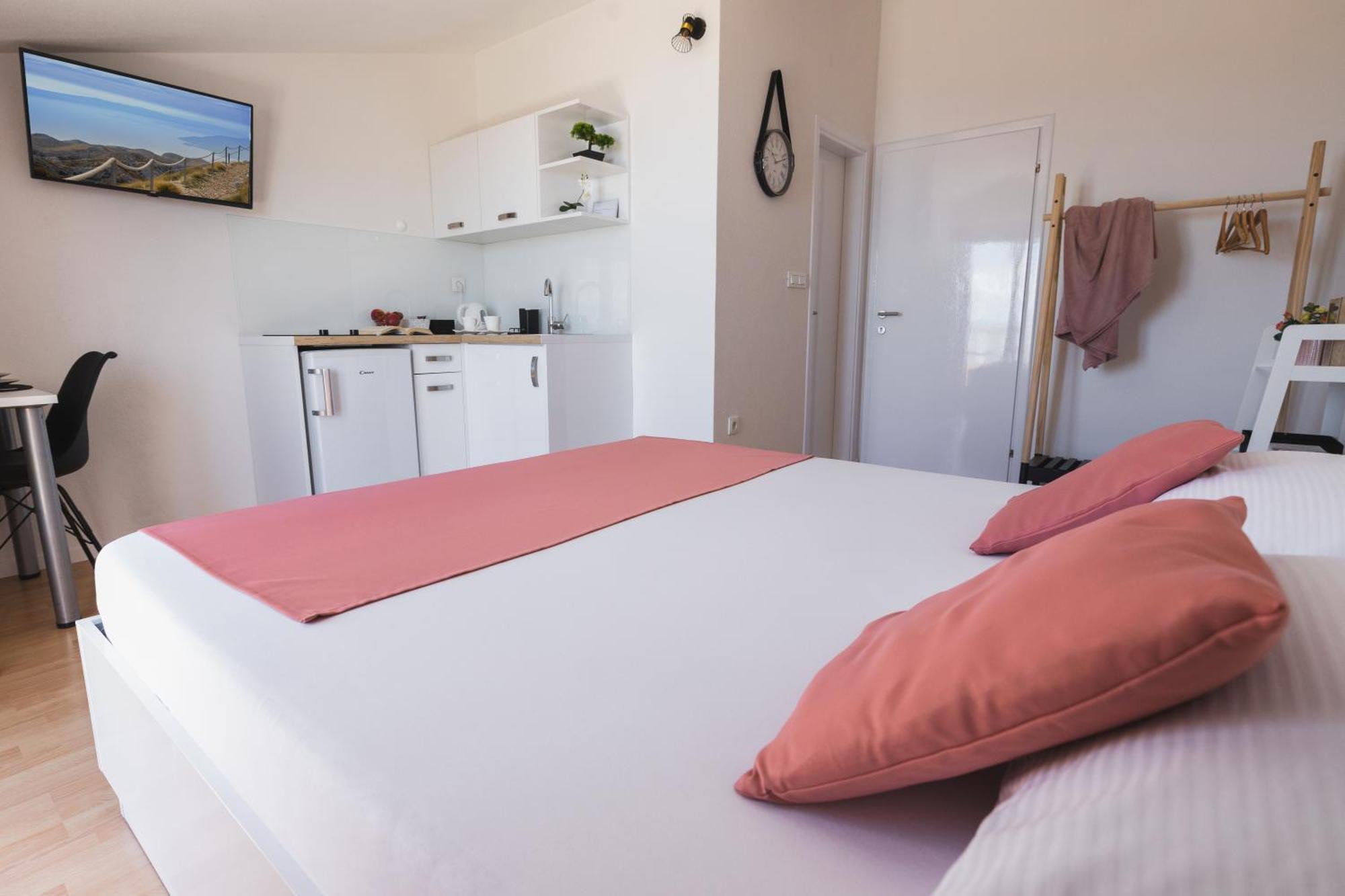 Apartments Rasic Макарска Екстериор снимка